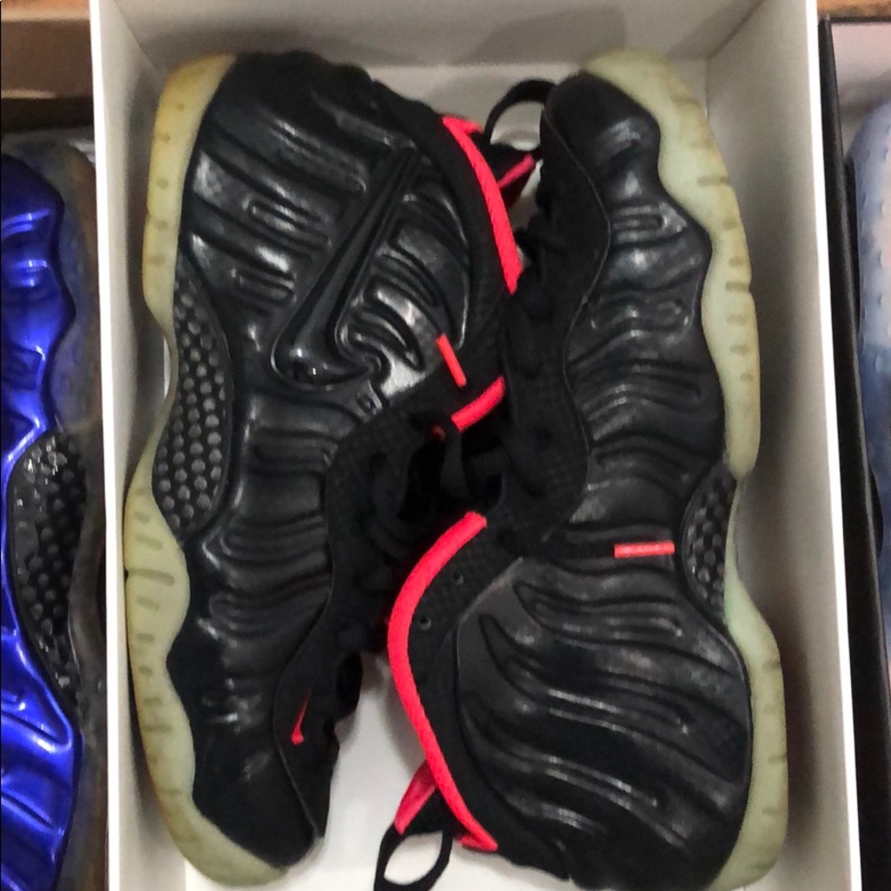 Nike MEN FOAMPOSITES size 9